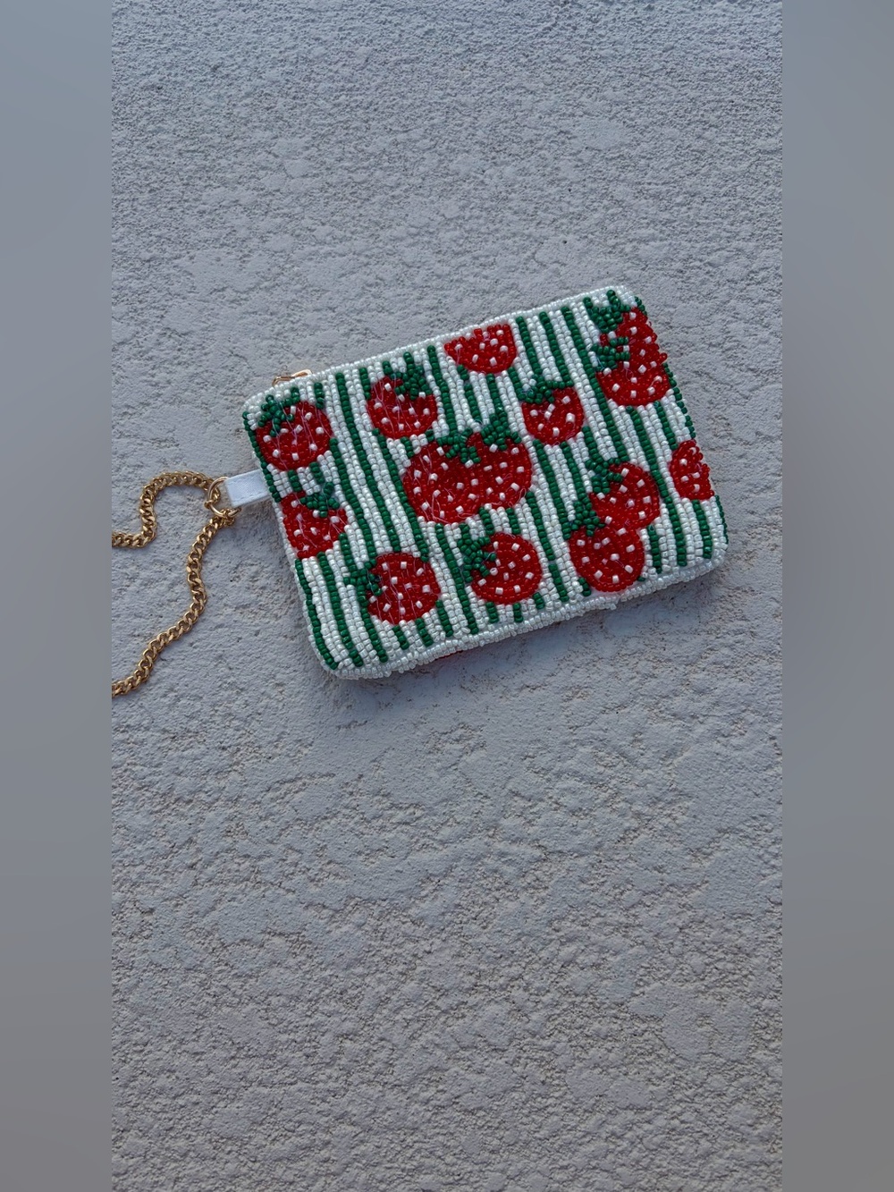 VIRAL BEADED BAGS - STRAWBERRY WALLET 2026 - Picture 5 of 8